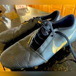 Soccer Cleats. Like new, used maybe 3 times. Clean pet and smoke free home. 7.5